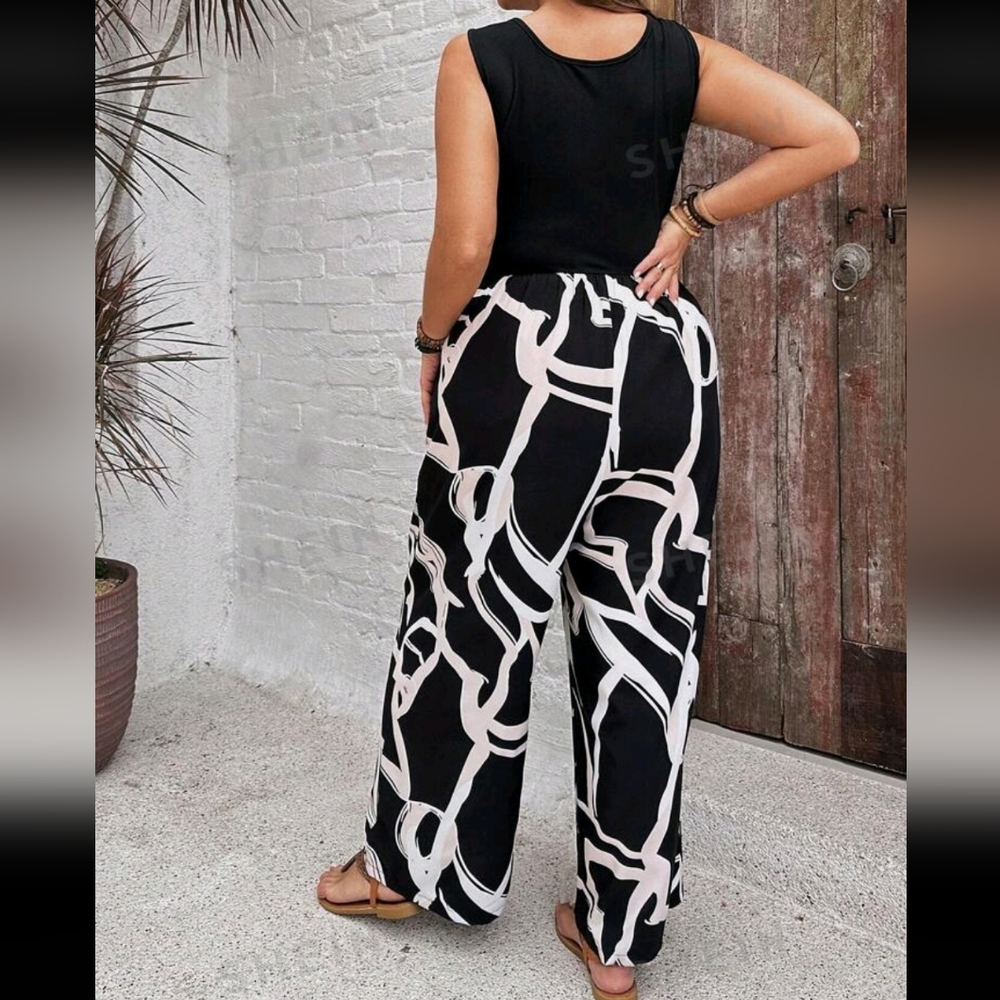 Shein plus size Jumpsuit 4xl - Picture 2 of 2